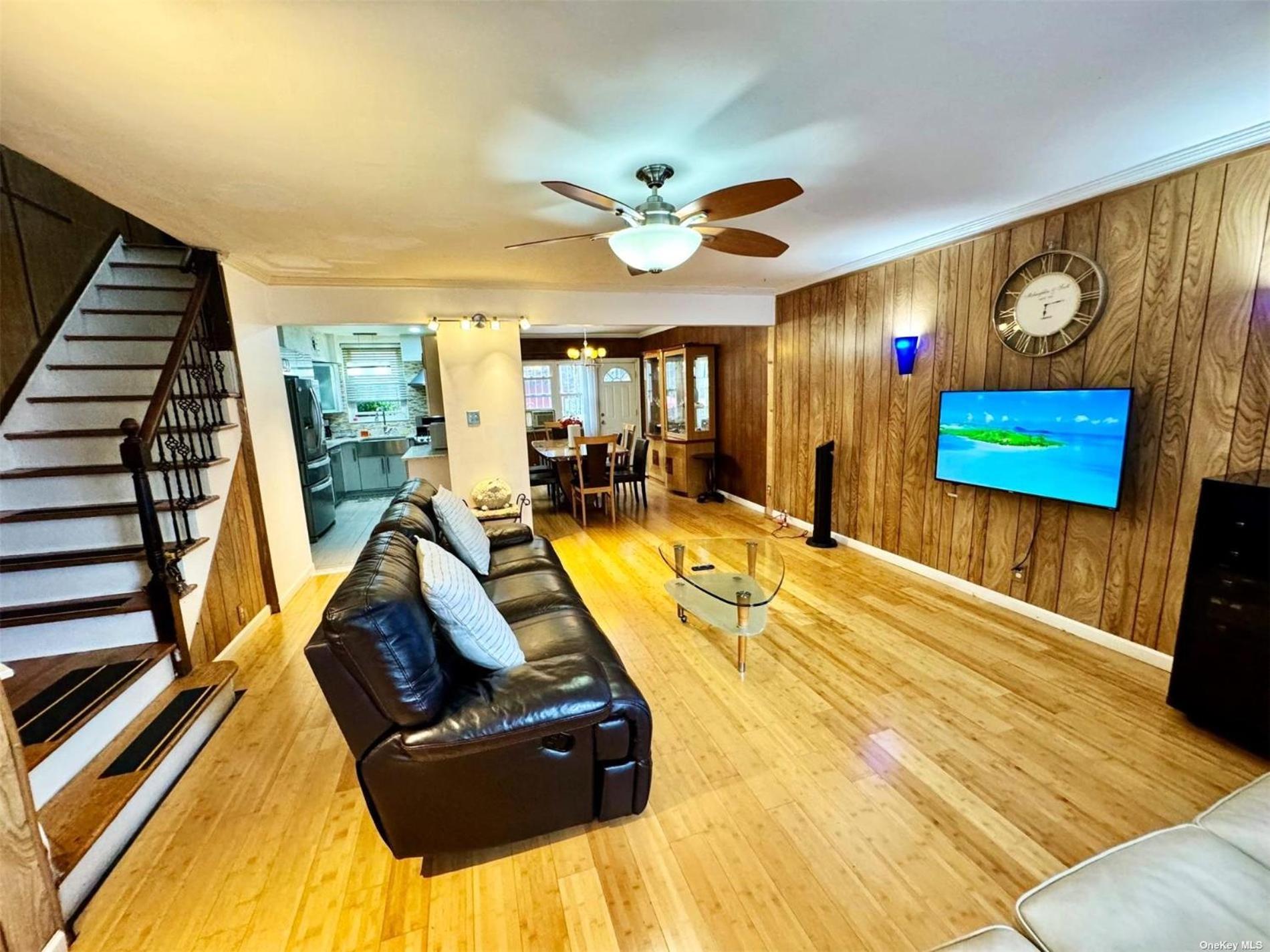 Lga Airport 3 Mins, 3 Bedroom Duplex House, Parking And Private Backyard, 9Mins Subway! New York Eksteriør bilde